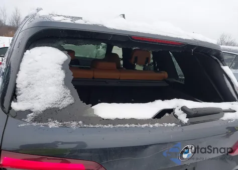 2021 BMW X5 Sdrive40I z USA, uszkodzony, nr VIN 5UXCR4C02M9F88234